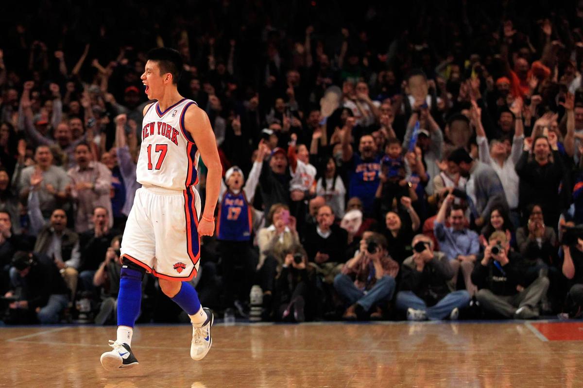  NEW YORK, NY - FEBRUARY 19: Jeremy Lin #17 of the New York Knicks reacts after shooting a three pointer against the Dallas Mavericks at Madison Square Garden on February 19, 2012 in New York City. (Photo by Chris Trotman/Getty Images) 