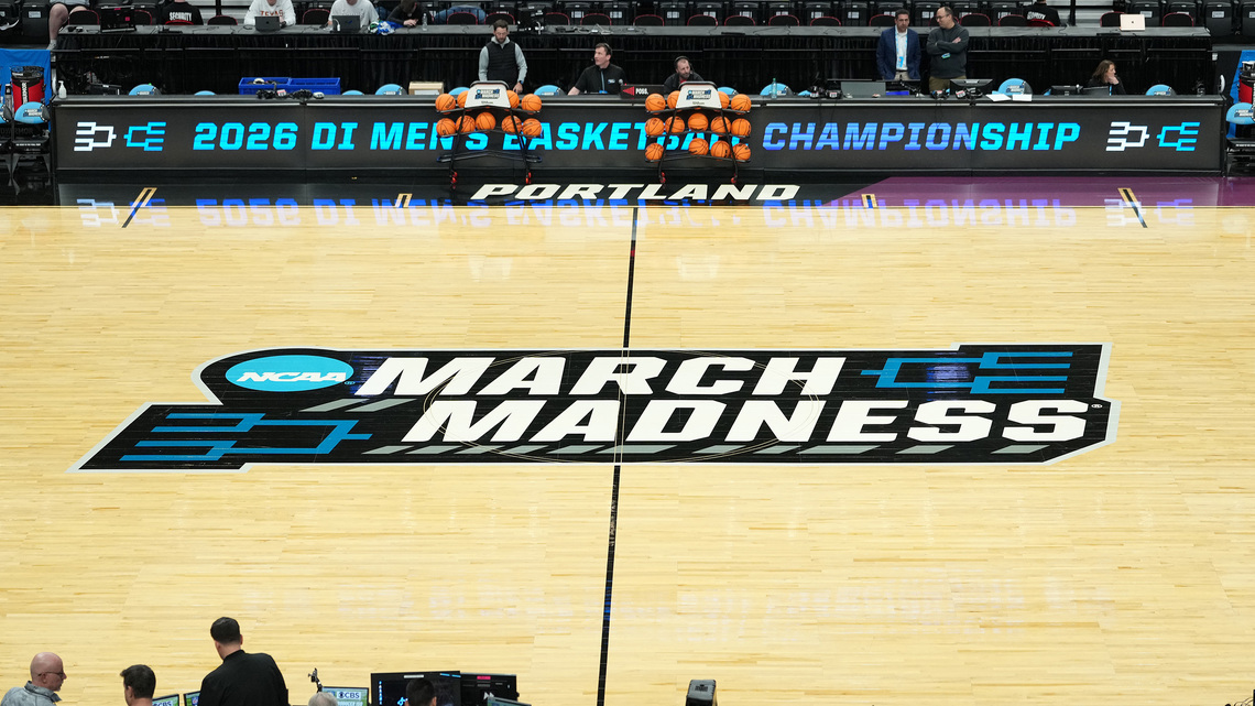 Editorial: College sports are a mess. Can Congress help? 