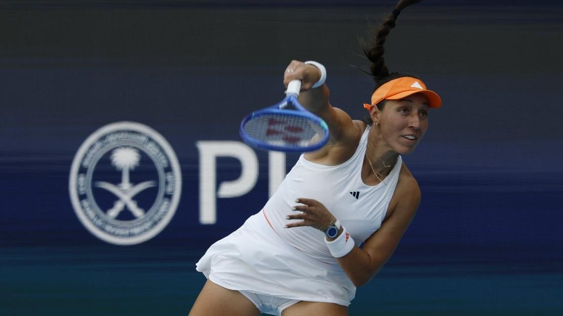 Jessica Pegula secures 3rd straight comeback to reach Charleston semis 