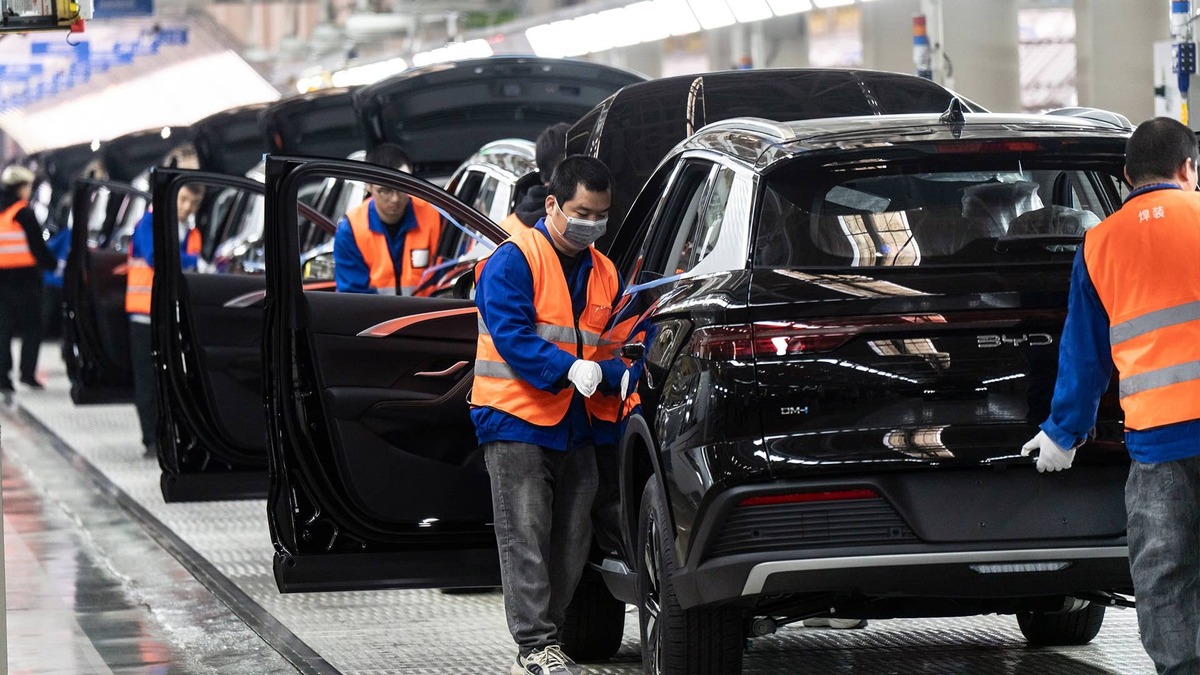  The Buick Electra E7 was developed entirely at GM's technical center in China, despite the American nameplate. 
