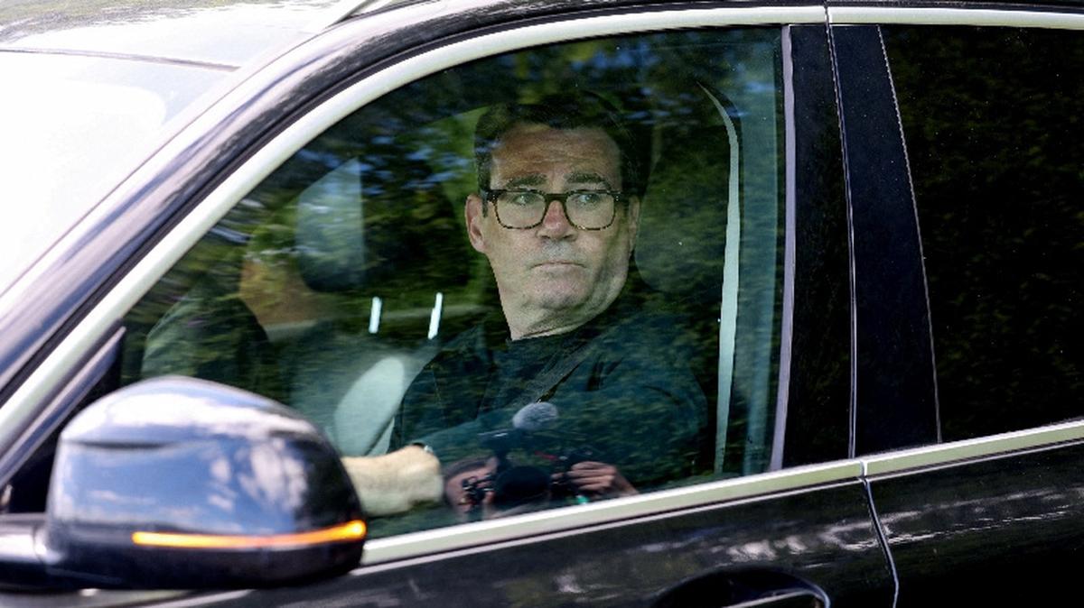 Greater Manchester Mayor Andy Burnham sits in a car outside his home, as Josh Simons of Britain's Labour Party has resigned as MP for Makerfield in a move designed to give Burnham a chance to return to parliament and challenge Prime Minister Keir Starmer, in Greater Manchester, Britain, May 15, 2026. REUTERS/Temilade Adelaja