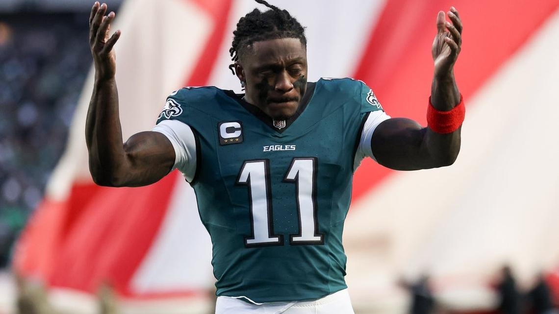 Eagles trade star WR AJ Brown to Patriots for 1st-, 5th-round picks 