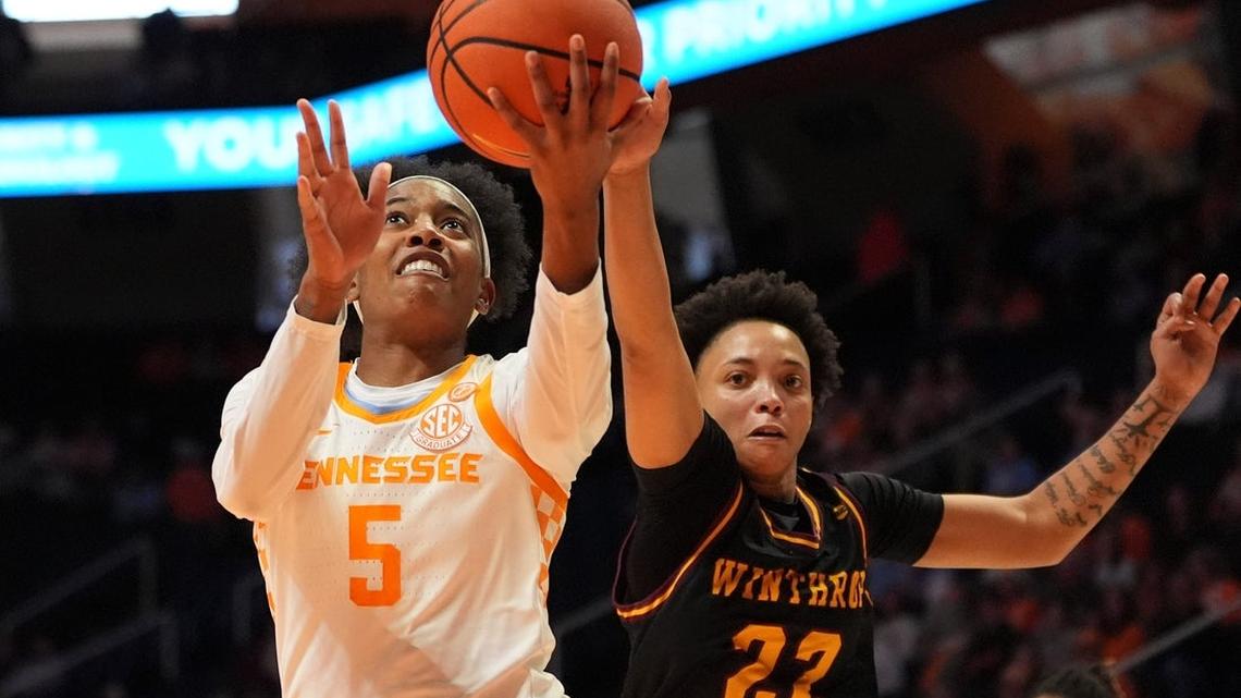 Tennessee guard leaves team, calls senior night 'breaking point' 