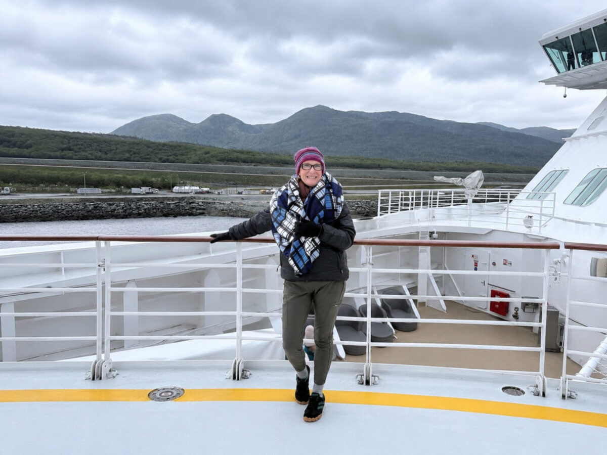  My cargo leggings are thicker than regular leggings, but they are still not what I'd call heavy outerwear. Wear long johns if you get cold. Photo credit: Jill Robbins 