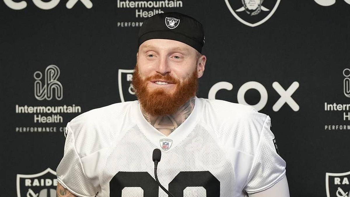 Jun 3, 2026; Henderson, NV, USA; Las Vegas Raiders defensive end Maxx Crosby (98) speaks during a news conference during organized team activities at Intermountain Health Performance Center. Mandatory Credit: Candice Ward-Imagn Images | Candice Ward-Imagn Images 