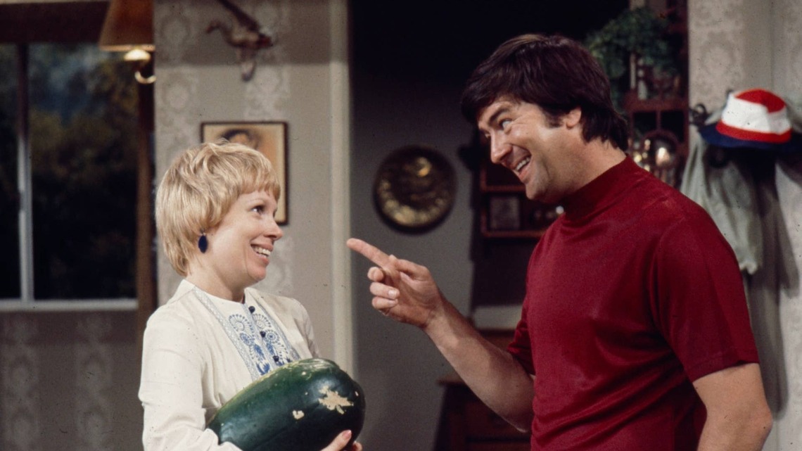 ‘Mary Tyler Moore Show' Alum, 88, Looks Like She Hasn't Aged a Day in 50 Years 