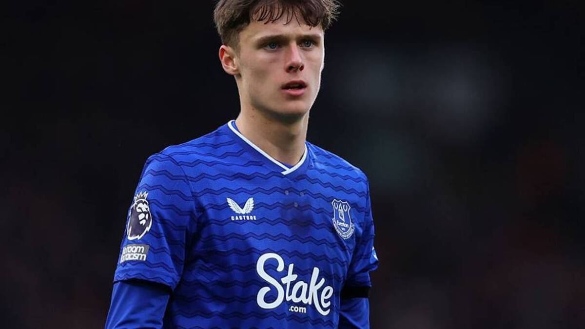  Armstrong was recalled by Everton during the January window. | Izzy Poles/AMA/Getty Images 