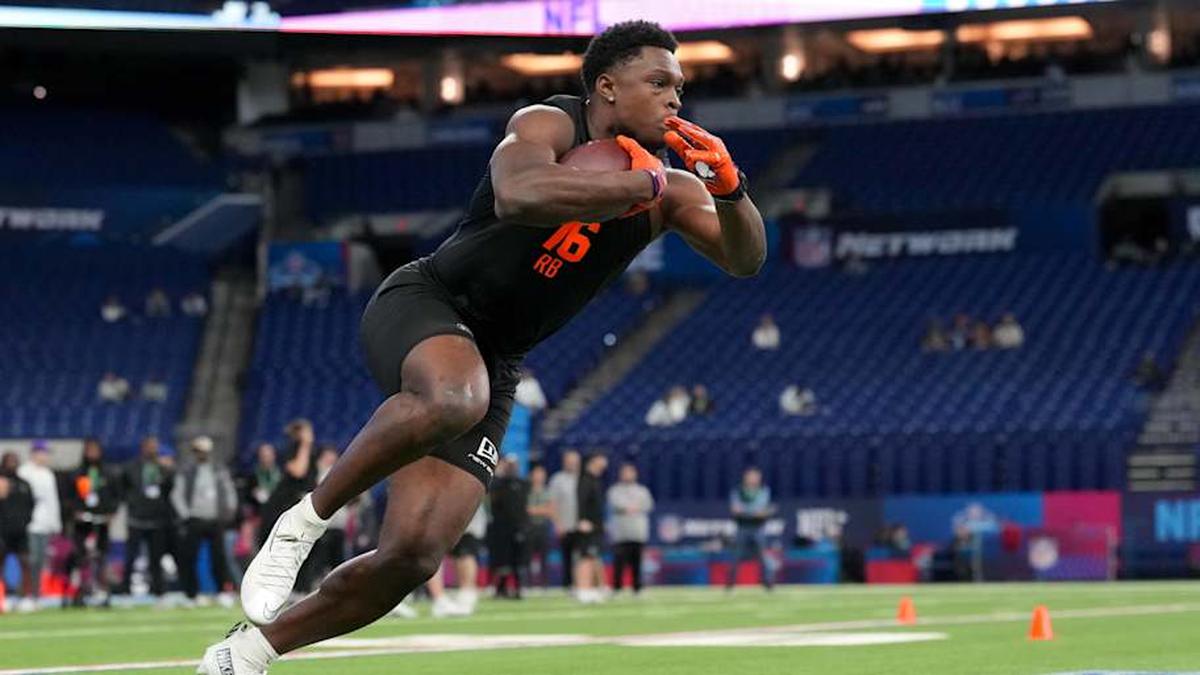  Former Clemson running back Adam Randall (RB16) during the NFL Scouting Combine at Lucas Oil Stadium. | Kirby Lee-Imagn Images 