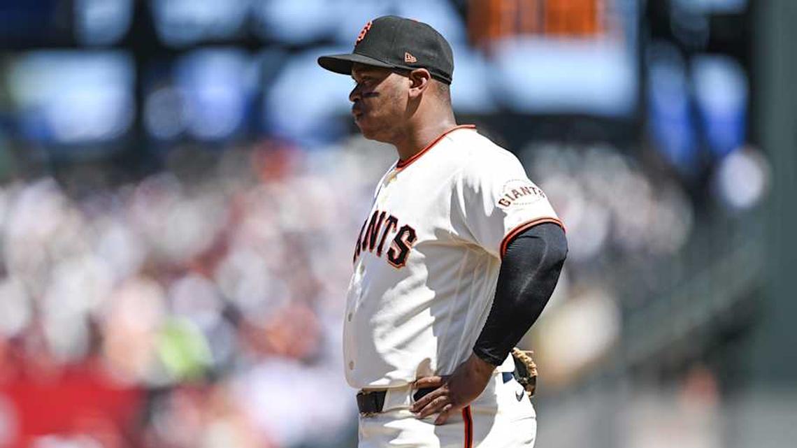  Apr 8, 2026; San Francisco, California, USA; San Francisco Giants designated hitter Rafael Devers (16) plays first base in the top of the fifth inning against the Philadelphia Phillies at Oracle Park. | Justine Willard-Imagn Images 