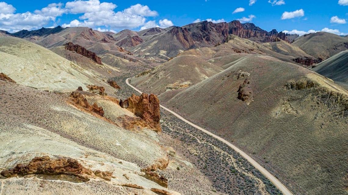  Rocky terrain in the Owyhee Canyonlands supports rattlesnake populations. 