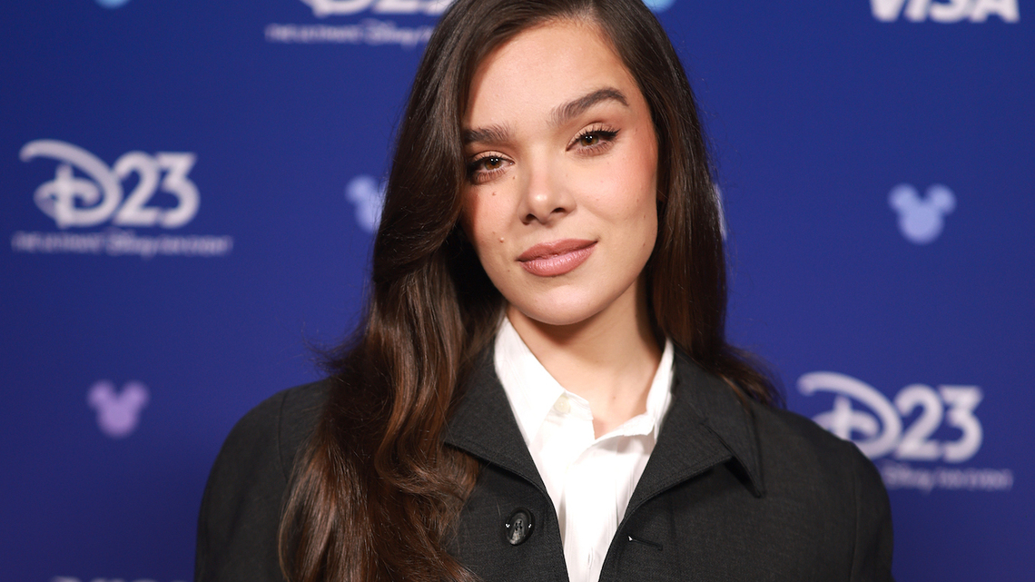 Hailee Steinfeld Returns to Red Carpet Months After Giving Birth to 1st Baby 