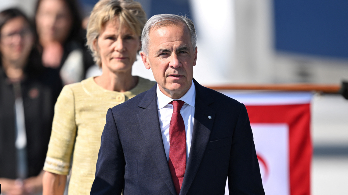 Soccer-Canada's Carney makes playful pitch for Haaland to Norwegian PM 