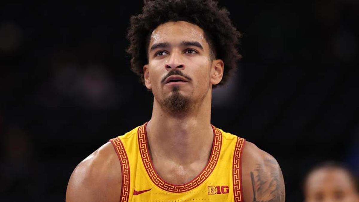  Nov 14, 2025; Inglewood, California, USA; Southern California Trojans guard Rodney Rice (1) shoots a free throw during the first half of the Hall of Fame Series game against the Illinois State Redbirds at Intuit Dome. | Kiyoshi Mio-Imagn Images 