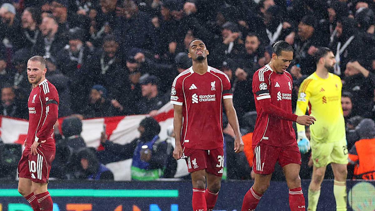  Liverpool's midfield has become too fluid. | Molly Darlington/Getty Images 