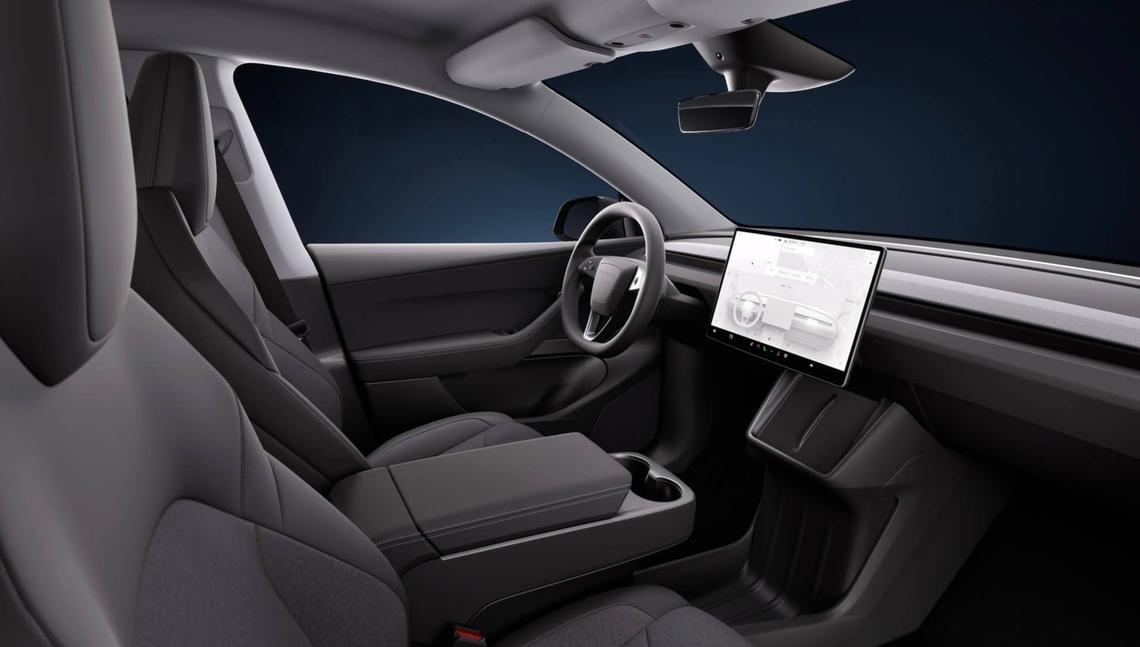  Tesla Model Y interior T