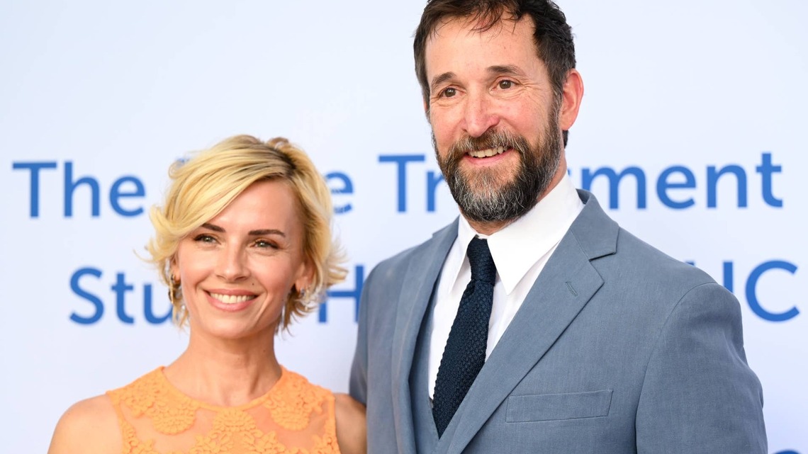 'The Pitt' Star Noah Wyle and Wife Sara Share Heartbreaking News About Unexpected Family Loss 