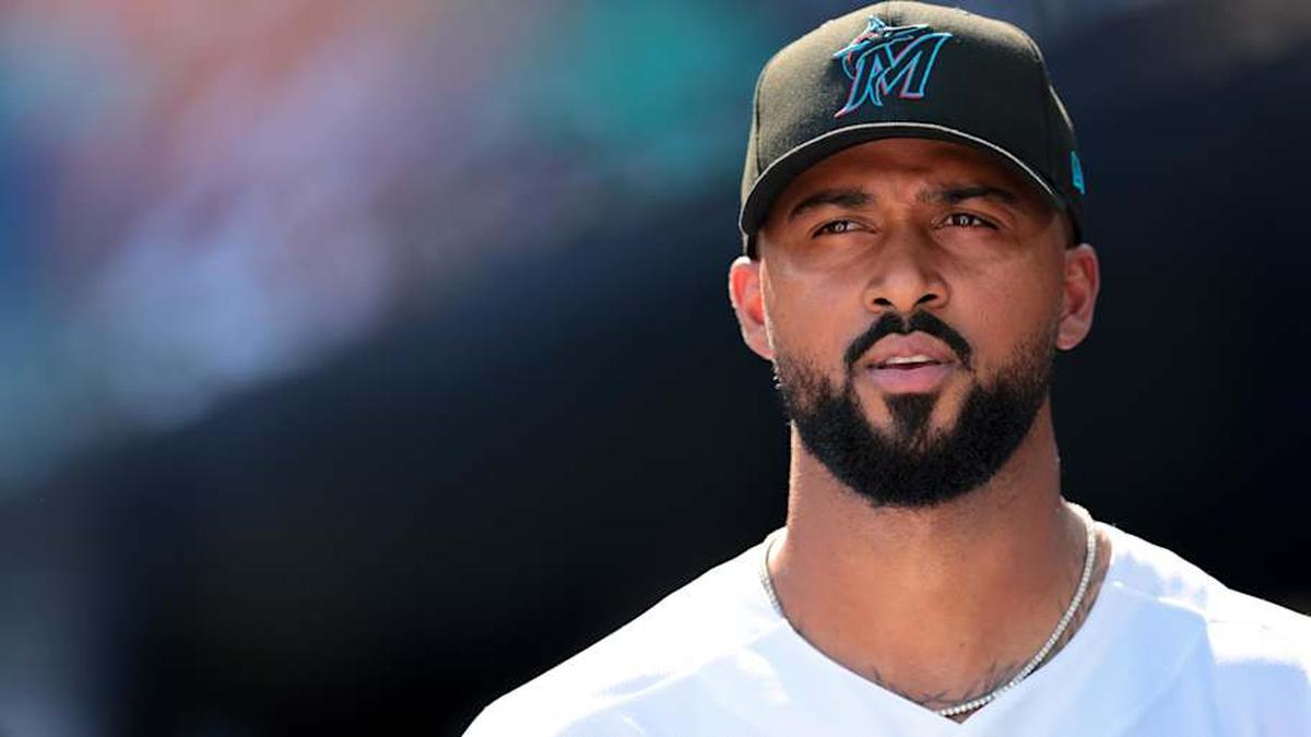  Apr 18, 2026; Miami, Florida, USA; Miami Marlins starting pitcher Sandy Alcantara (22) looks on before the game against the Milwaukee Brewers at loanDepot Park. | Sam Navarro-Imagn Images 