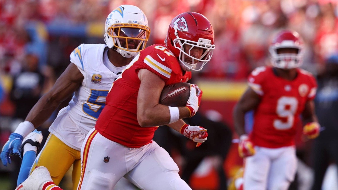 Travis Kelce With Gutsy Week 6 Performance for Kansas City Chiefs After Early Injury 