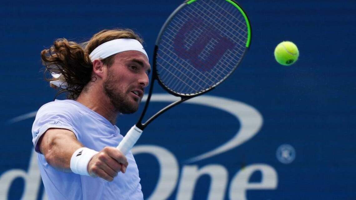 Stefanos Tsitsipas, lucky losers get off to fine start in Winston-Salem 