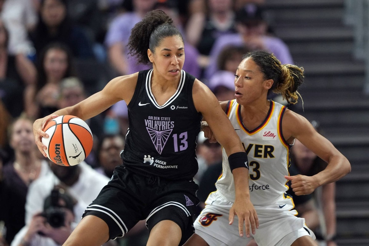  Golden State Valkyries forward Janelle Salaun (13) Darren Yamashita-Imagn Images