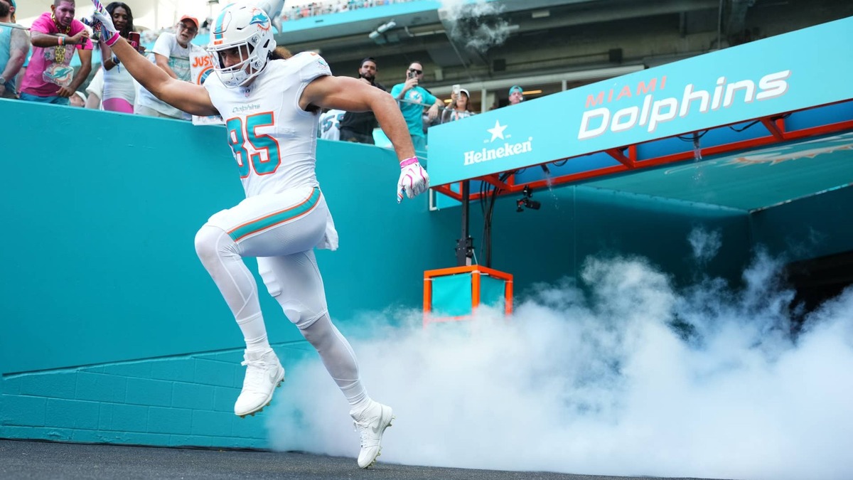 Greg Dulcich Emerging as Dolphins' Secret Weapon After Breakout Game