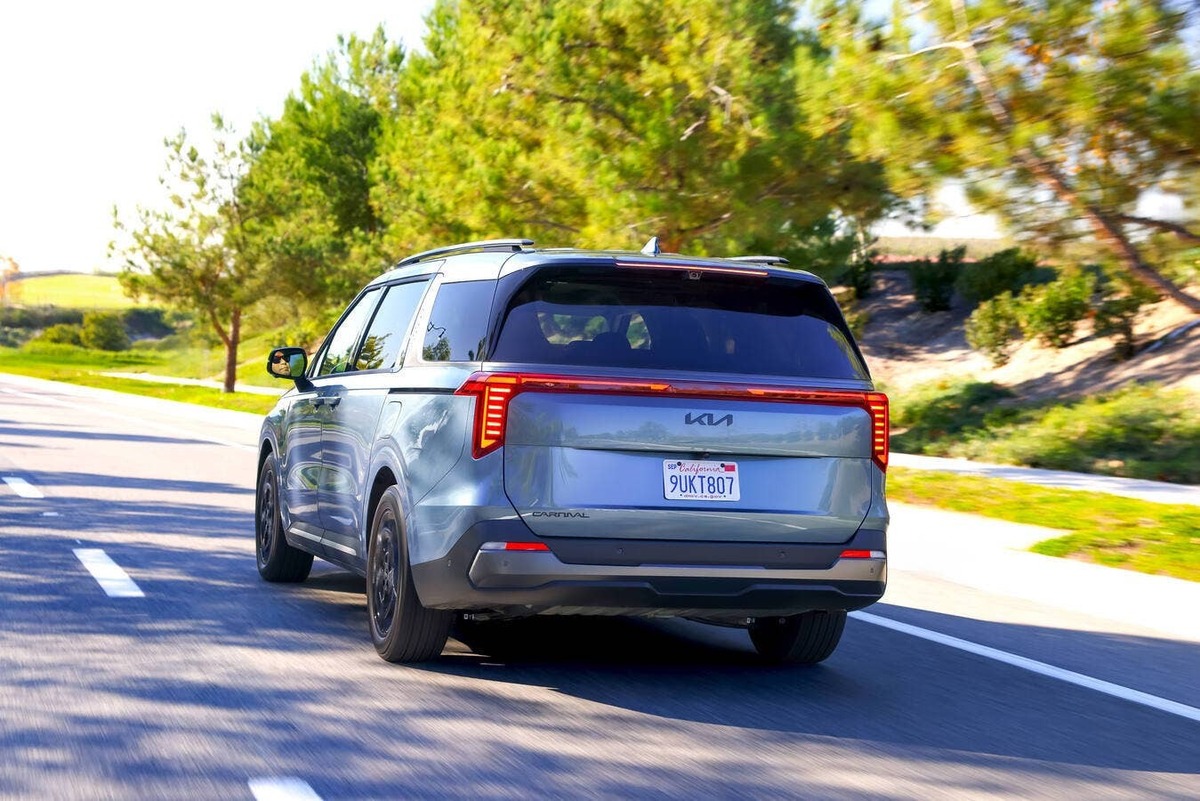  2026 Kia Carnival Kia
