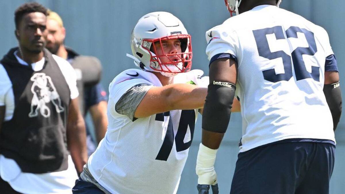  Jun 10, 2026; Foxborough, MA, USA; New England Patriots tackle Caleb Lomu (74) does a drill with offensive tackle Marcus Bryant (52) during minicamp at Gillette Stadium. Mandatory Credit: Eric Canha-Imagn Images | Eric Canha-Imagn Images 