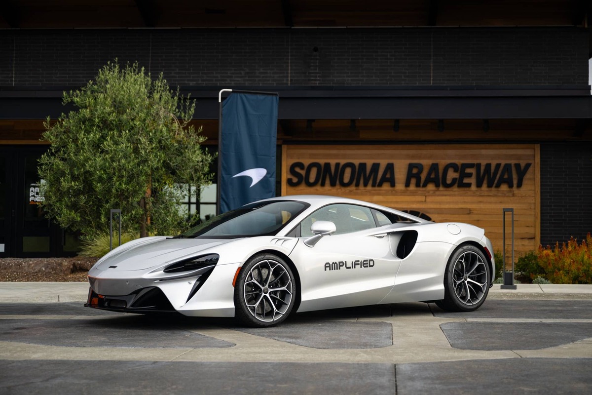  McLaren Amplified Sonoma