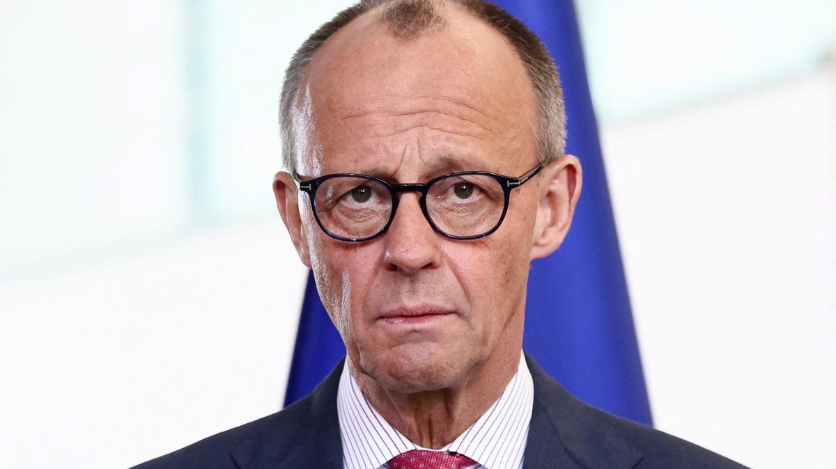 German Chancellor Friedrich Merz looks on as he and Health Minister Nina Warken (not pictured) give a statement after a cabinet meeting at the Chancellery, in Berlin, Germany, April 29, 2026. REUTERS/Liesa Johannssen
