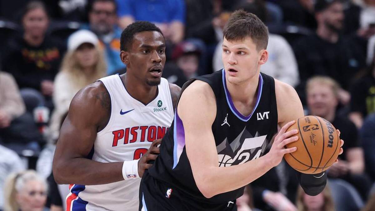  Mar 3, 2025; Salt Lake City, Utah, USA; Utah Jazz center Walker Kessler (24) posts up against Detroit Pistons center Jalen Duren (0) during the first half at Delta Center. Mandatory Credit: Rob Gray-Imagn Images | Rob Gray-Imagn Images 
