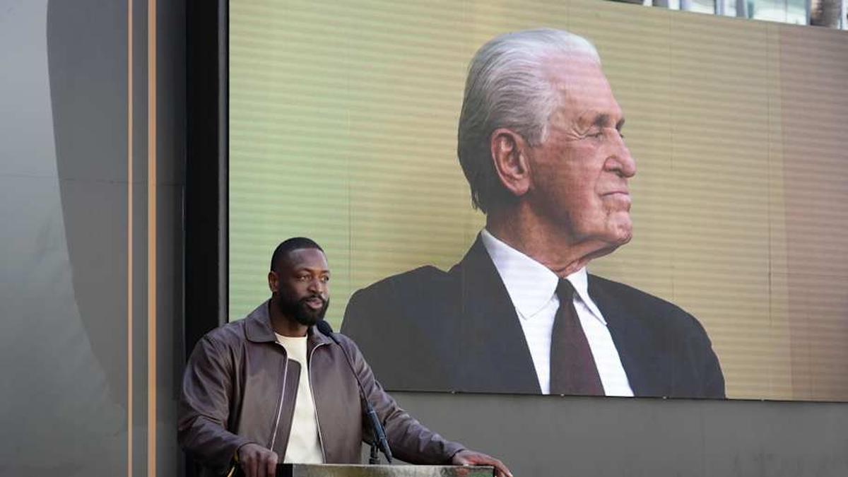  Feb 22, 2026; Los Angeles, CA, USA; Dwayne Wade speaks at unveiling of statue of former Los Angeles Lakers coach Pat Riley at the Crypto.com Arena. Mandatory Credit: Kirby Lee-Imagn Images | Kirby Lee-Imagn Images 