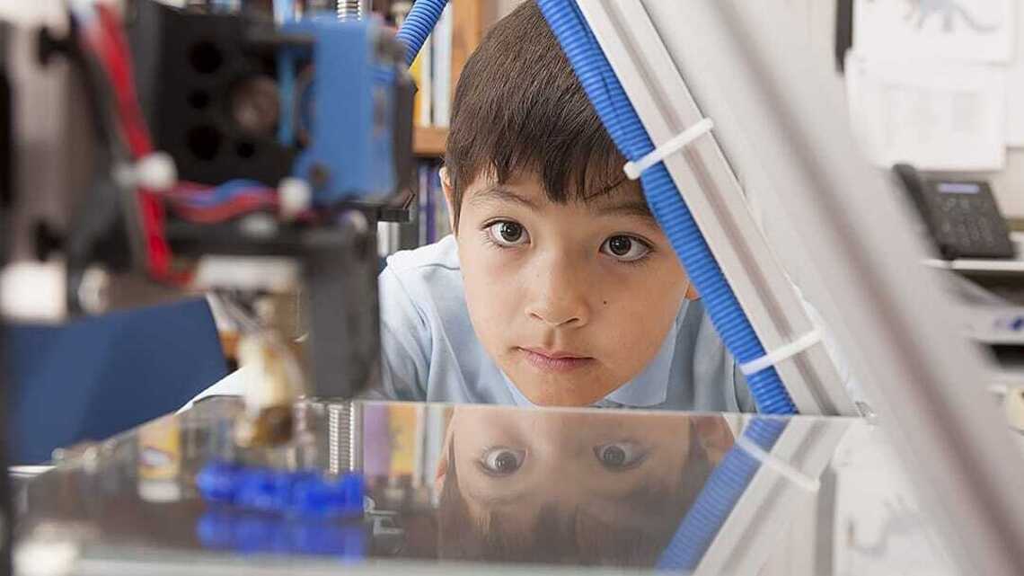 3D printer safety in classrooms: 8 ways to protect students 