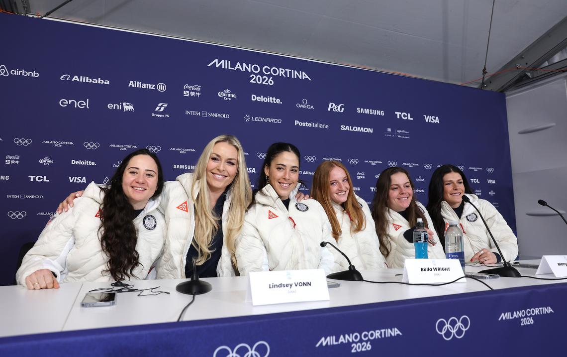 Jacqueline Wiles, Lindsey Vonn, Isabella Wright, Mary Bocock, Breezy Johnson and Keely Cashman.Carmen Mandato/Getty Images) 