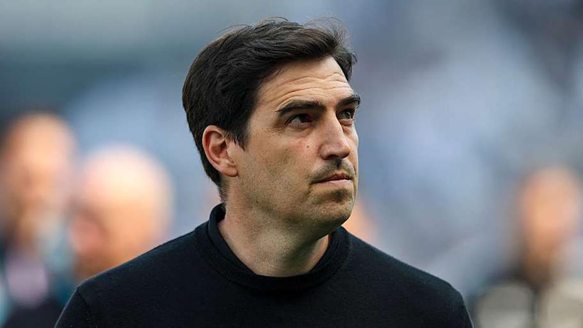  Iraola is more likely to join Crystal Palace. | Robin Jones/AFC Bournemouth/Getty Images) 