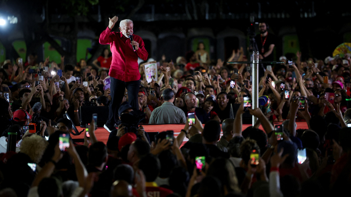Brazil's Lula would beat Bolsonaro by 1 point in runoff, suggests BTG/Nexus poll 