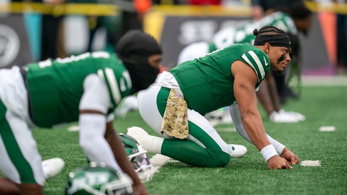 New York Jets Offseason Primer: Calling all QBs 