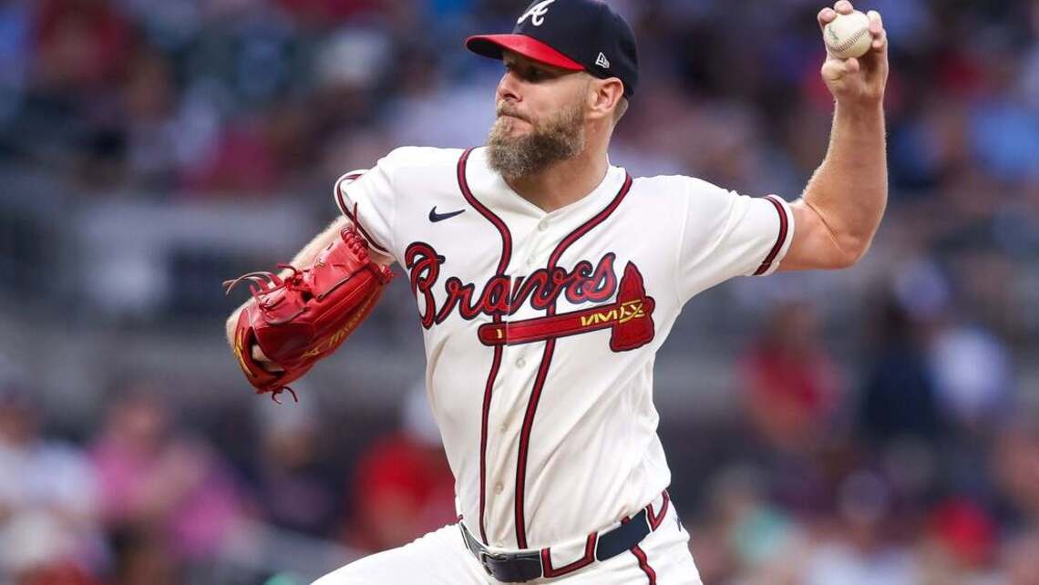 Chris Sale reaches 200 strikeouts for 9th time as Braves edge Reds 