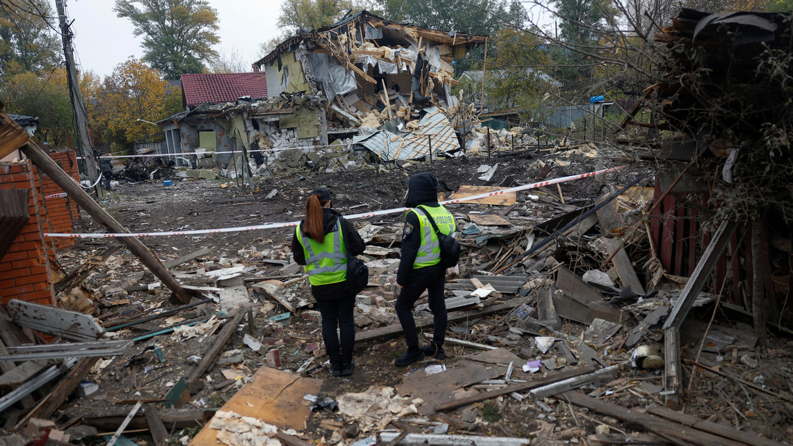 Russia, Ukraine trade attacks despite talk of renewing negotiations