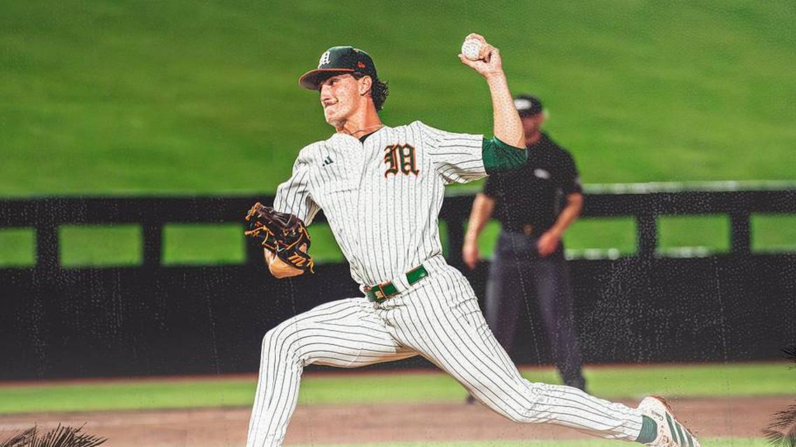 Miami Fumbles Prime Opportunity Against No. 8 Florida in Gainesville Regional