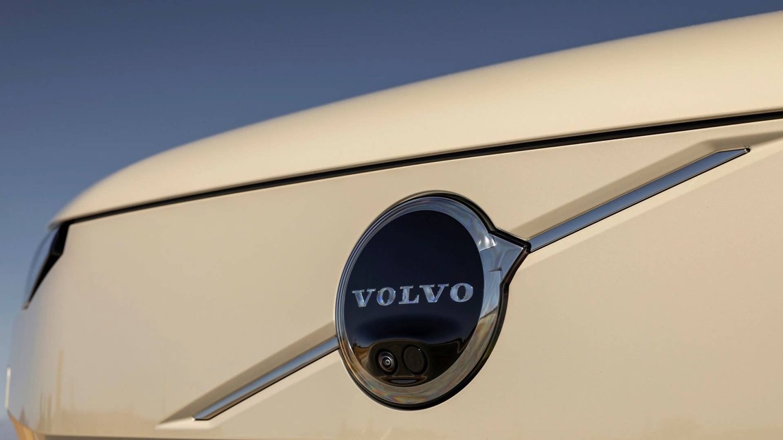 Volvo's U.S. manufacturing chief Miguel Tavera resigns before major product push 