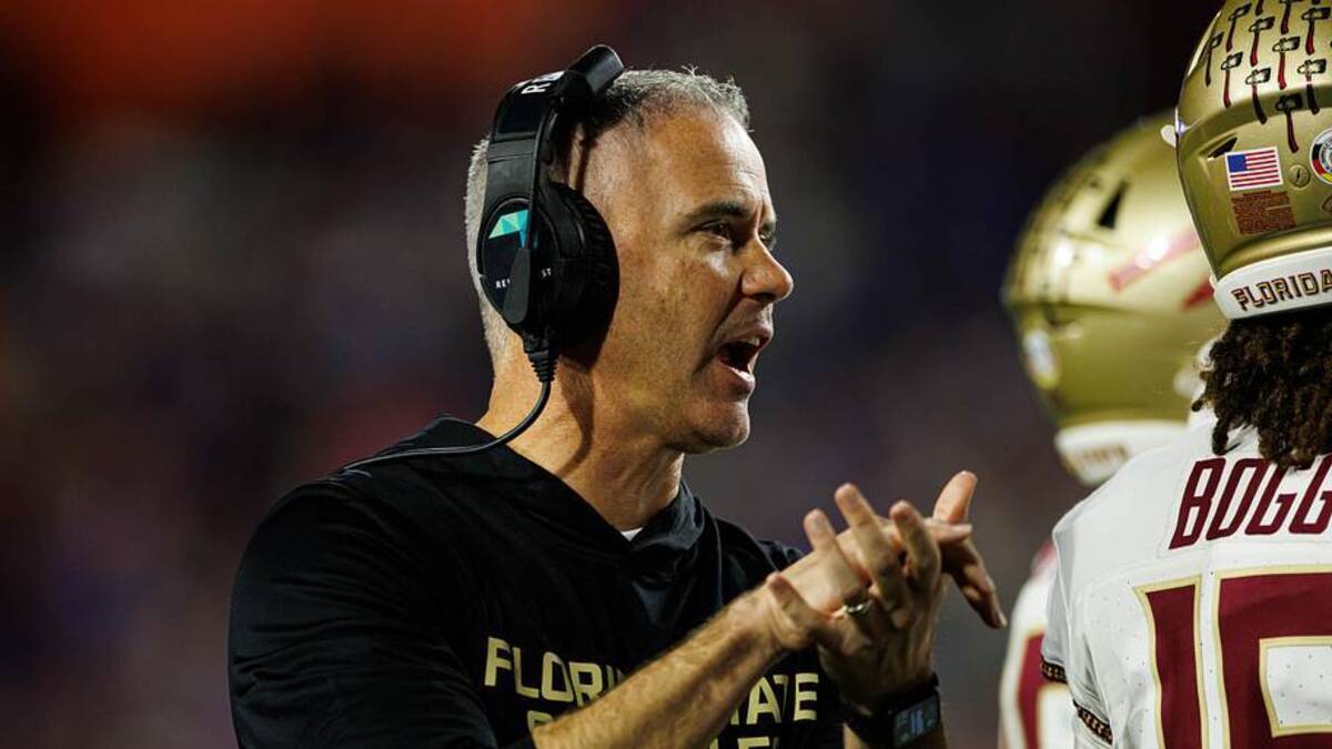  Nov 29, 2025; Gainesville, Florida, USA; Florida State Seminoles head coach Mike Norvell gestures against the Florida Gators during the second half at Ben Hill Griffin Stadium. Mandatory Credit: Matt Pendleton-Imagn Images | Matt Pendleton-Imagn Images 