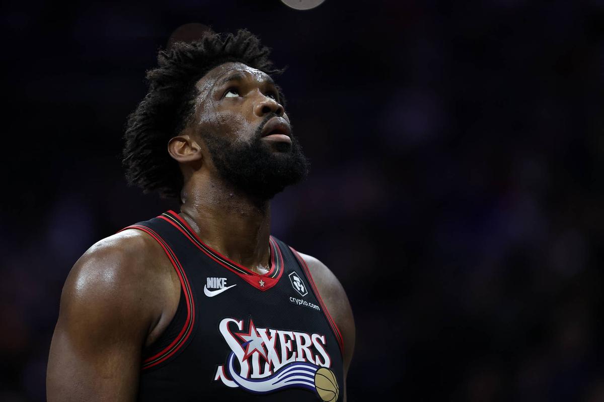  Philadelphia 76ers center Joel Embiid (21) © Bill Streicher-Imagn Images