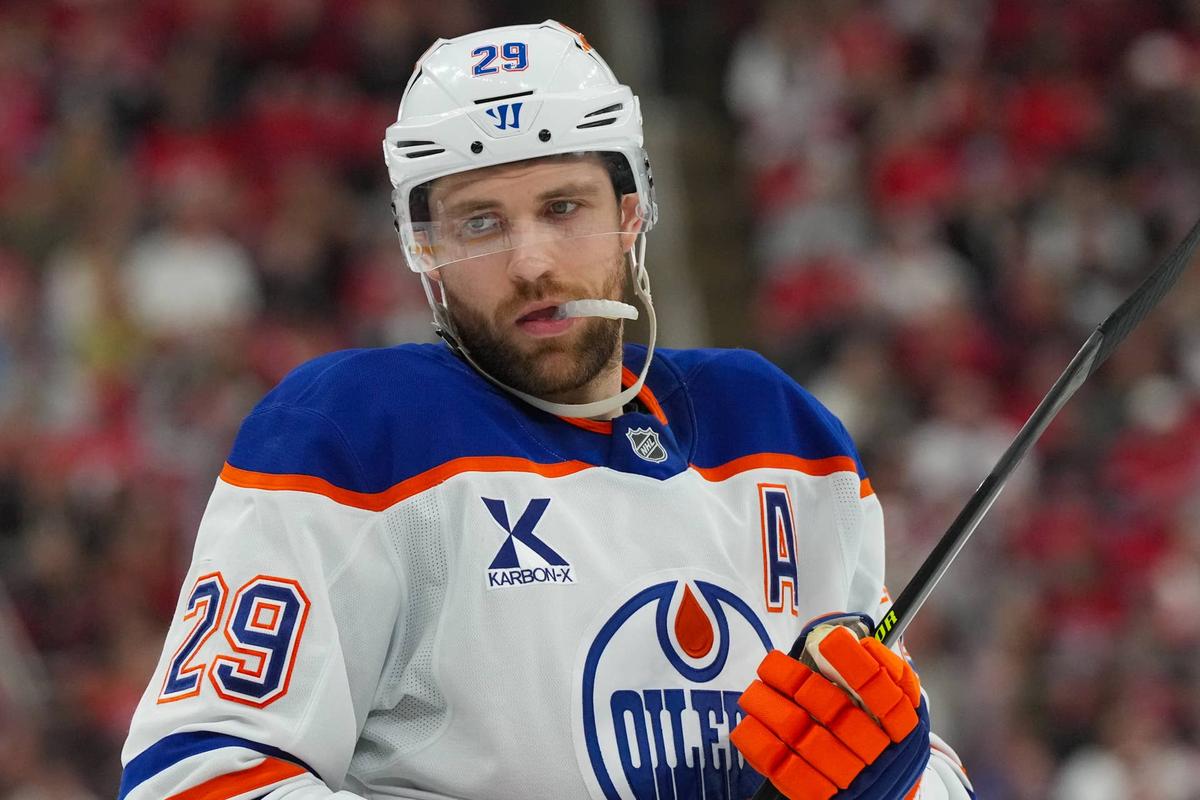  Edmonton Oilers center Leon Draisaitl (29) looks on at the Lenovo Center. James Guillory-Imagn Images