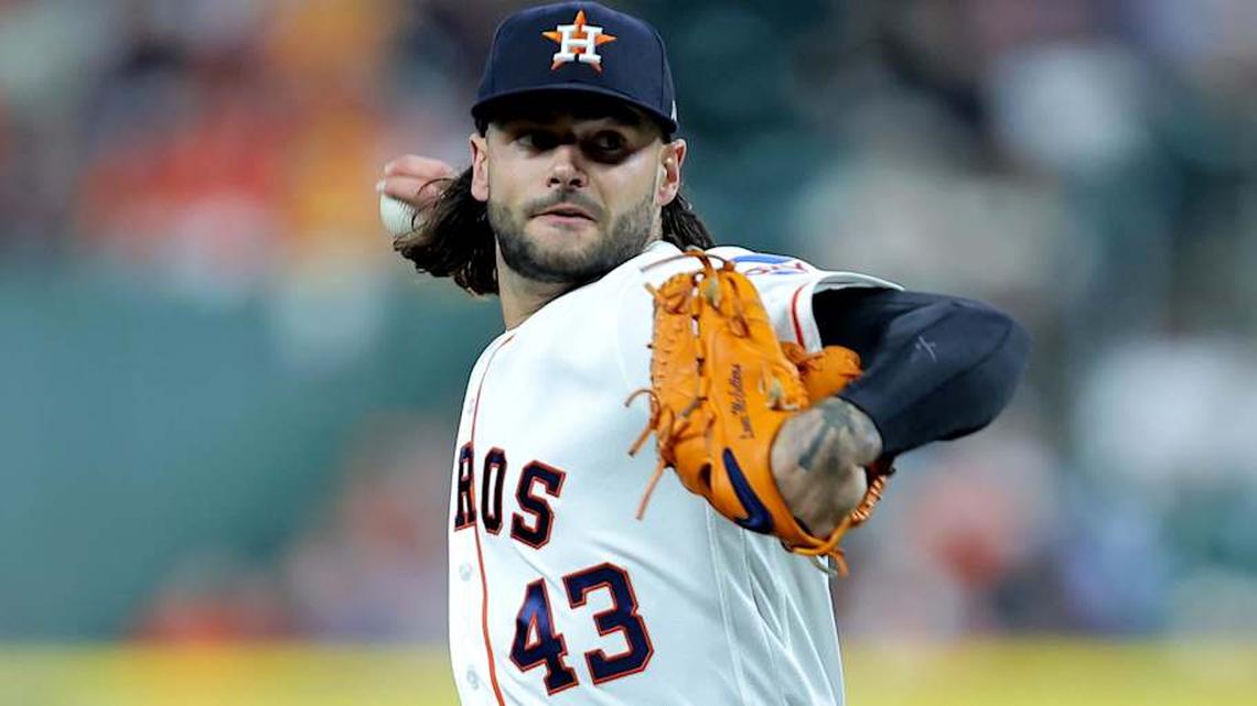  Houston Astros pitcher Lance McCullers Jr. (43) delivers a pitch against the St. Louis Cardinals during the first inning at Daikin Park. | Erik Williams-Imagn Images 