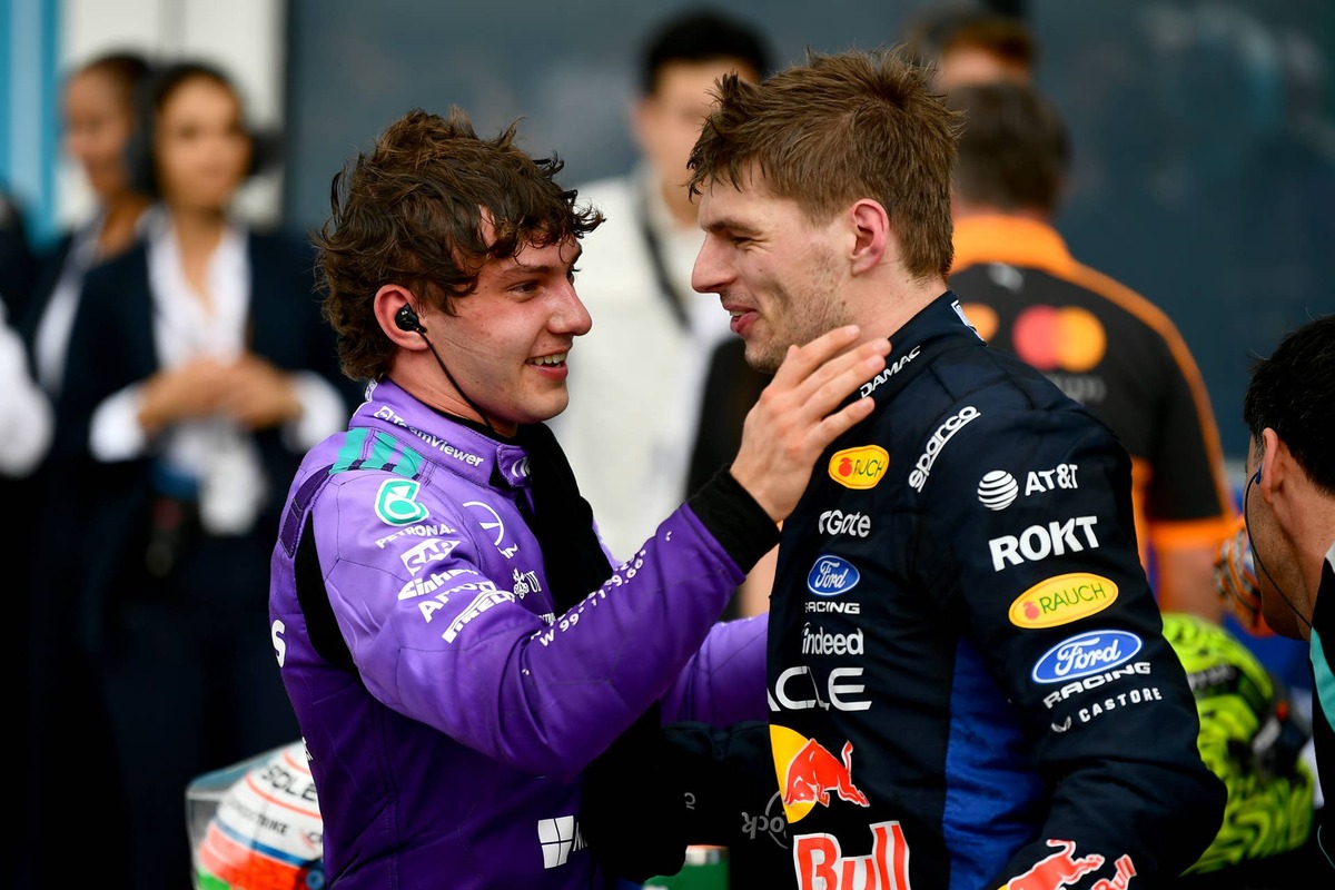  Race winner Kimi Antonelli is being congratulated by fifth-placed Max Verstappen at the 2026 F1 Miami Grand Prix. Photo by James Sutton/LAT Images