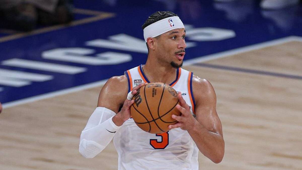  Jun 8, 2026; New York, New York, USA; New York Knicks guard Josh Hart (3) rebounds during game three of the 2026 NBA Finals against the San Antonio Spurs at Madison Square Garden. | Vincent Carchietta-Imagn Images 