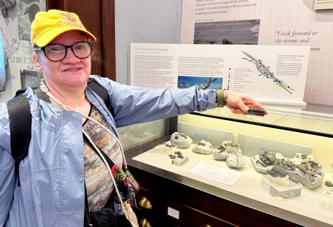  Amateur fossil hunter Heather Salt discovered the world's oldest crocodile fossil during a guided walk on the Jurassic Coast. (Lyme Regis Museum via SWNS) 
