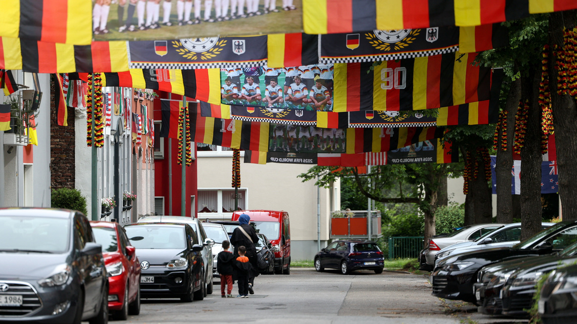 German retailers expect only modest boost from World Cup 