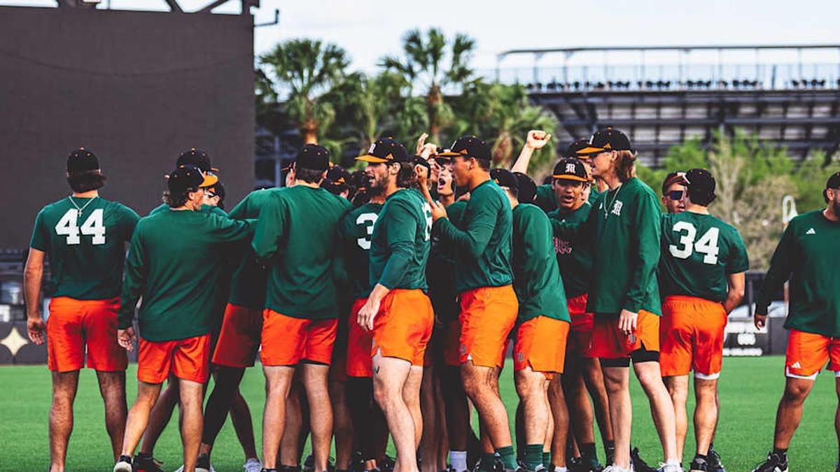  Miami Baseball preparing and warming up at UCF before game on Tuesday. | Miami Hurricanes Athletics' 