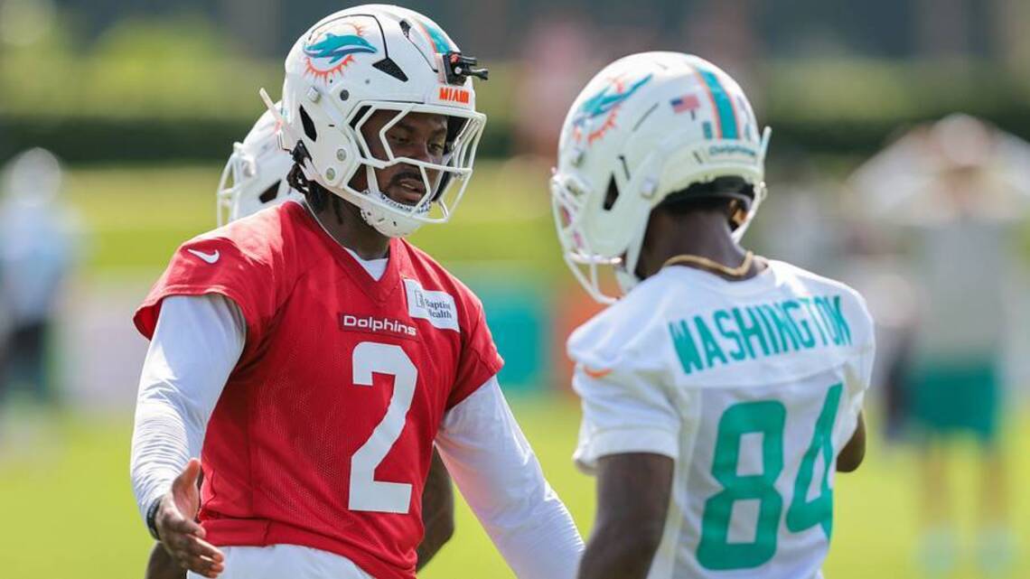 Dolphins Training Camp Practice 9 Observations: Deep Passes in the Stadium
